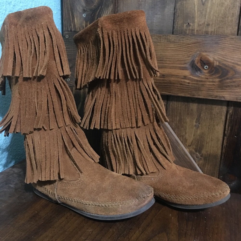 Fringe boots